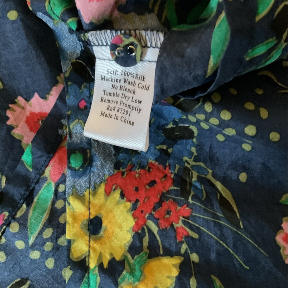 Johnny Was silk floral blouse size xs - Picture 5 of 6